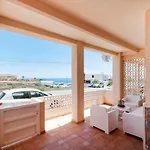 Casa Frente Al Mar 度假居 托雷维耶哈